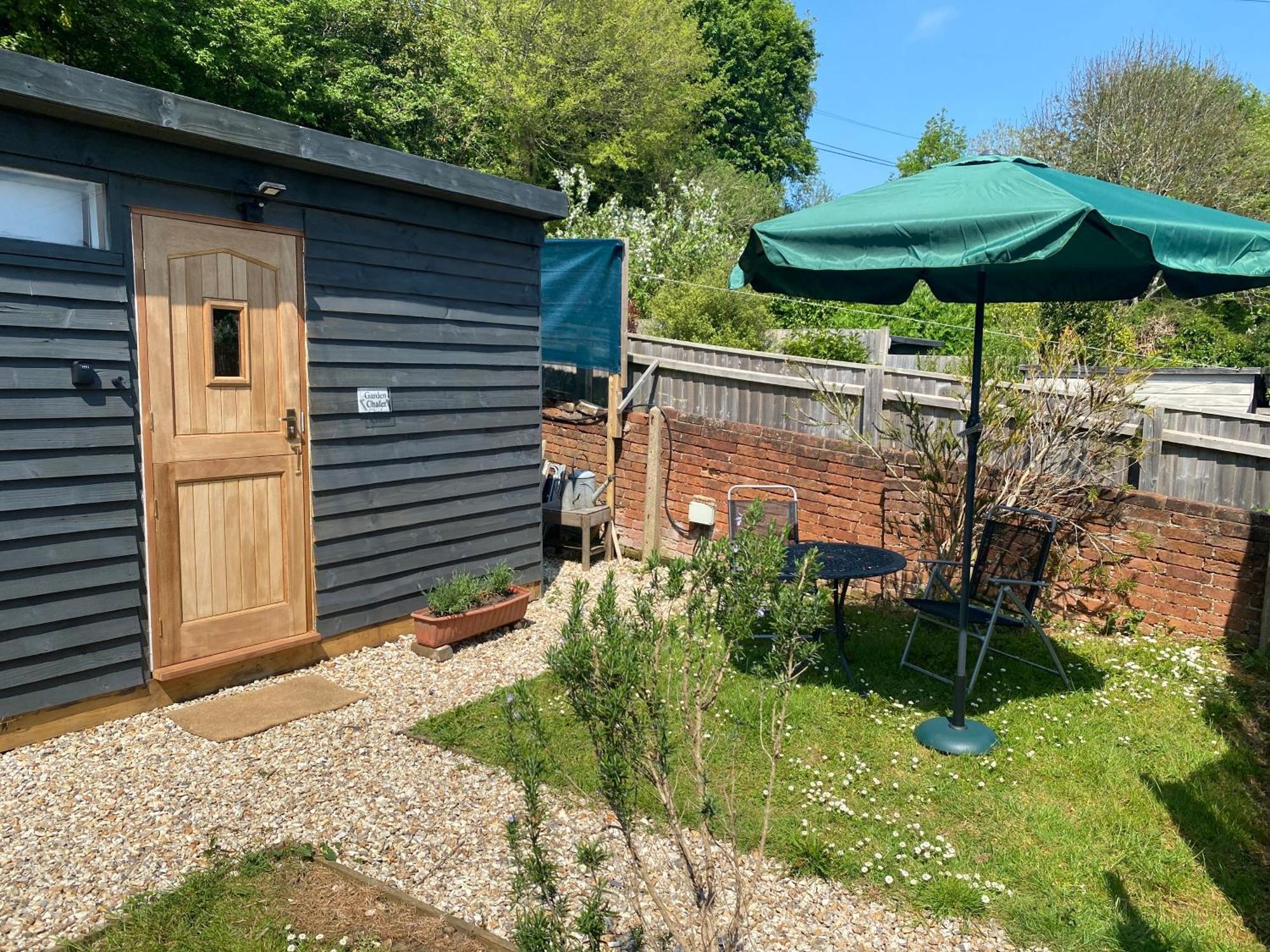 Bridport Garden Suite Ngoại thất bức ảnh